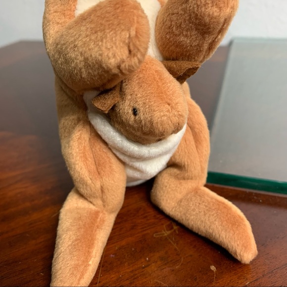 NWT 1996 TY Beanie Babies “Pouch” Kangaroo Stuffie - Picture 4 of 9
